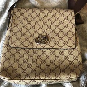 Gucci Messenger Bag